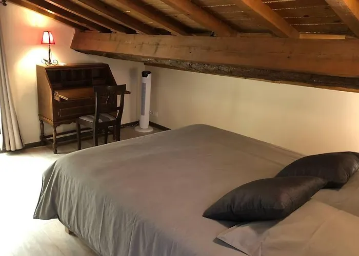 Les Maisons Du Conflent, Maisons Familiales En Pierre Au Coeur Des Remparts Сasa de vacaciones