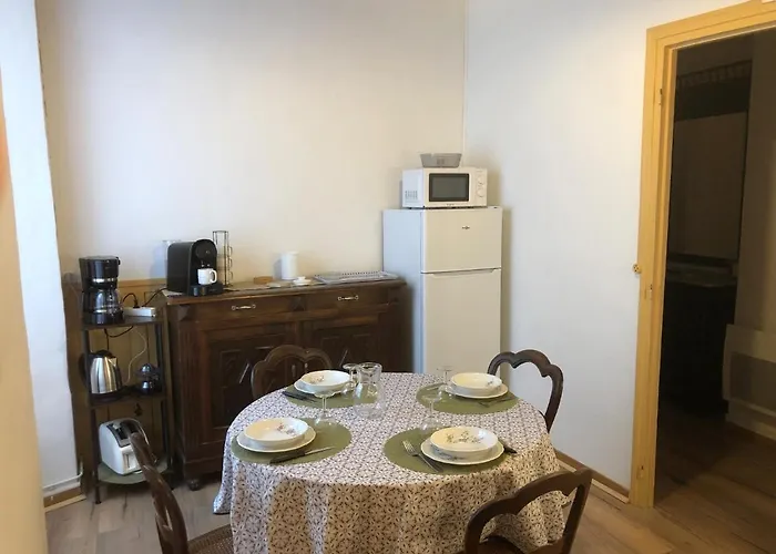 Les Maisons Du Conflent, Maisons Familiales En Pierre Au Coeur Des Remparts Сasa de vacaciones